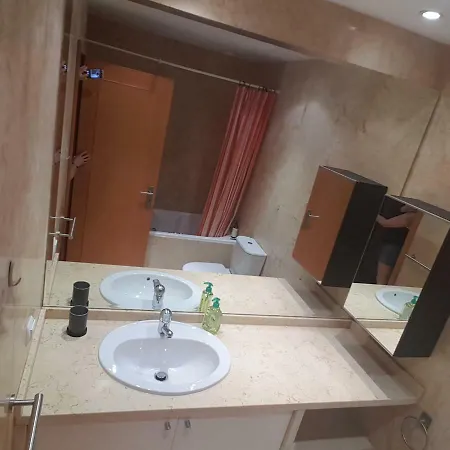 160m Do Metro,garagem,piscinas,spa Διαμέρισμα