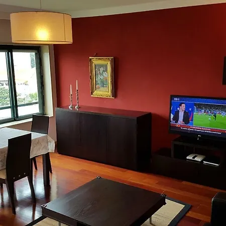 160m Do Metro,garagem,piscinas,spa Διαμέρισμα Βίλα Νόβα ντε Γκάια